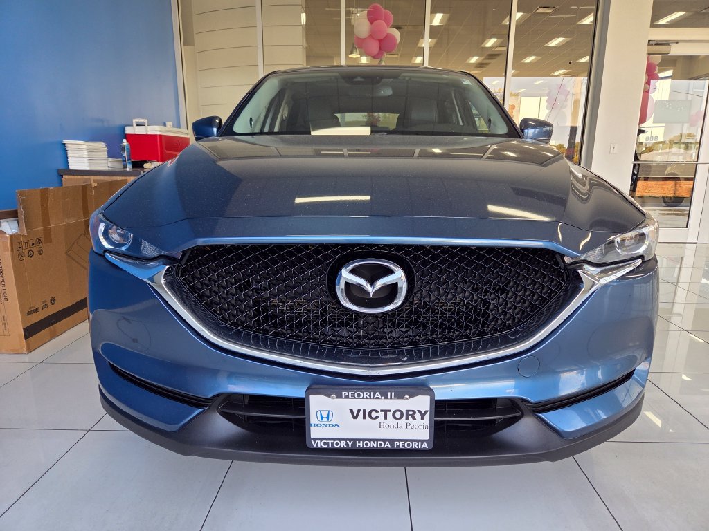 Used 2017 MAZDA CX-5 Touring w/ Preferred Equipment Package FWD image 2