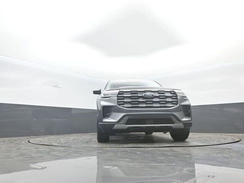 New 2026 Ford Explorer Active RWD image 29