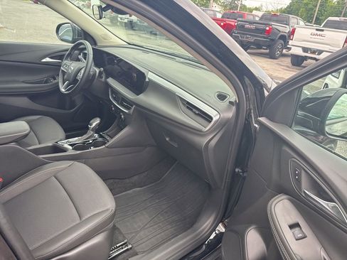 Used 2024 Buick Encore GX Preferred image 13