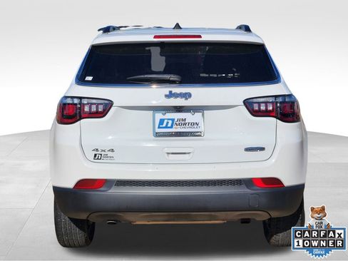 Used 2024 Jeep Compass Latitude image 7