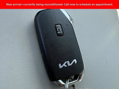 Certified 2022 Kia Sorento X-Line EX image 27