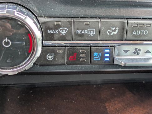 Certified 2025 Ford F150 King Ranch AWD/4WD image 30