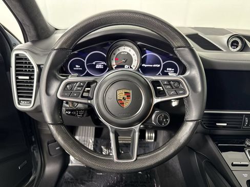 Certified 2023 Porsche Cayenne GTS AWD/4WD image 36