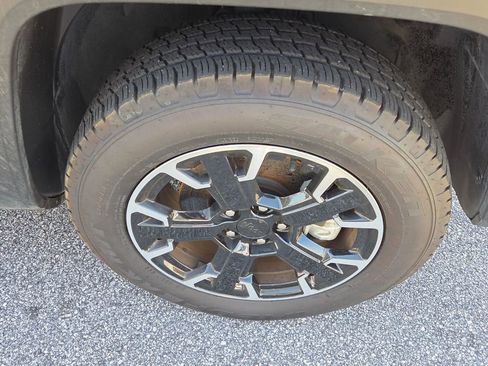 Used 2023 Jeep Renegade Trailhawk image 16