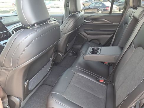 New 2025 Jeep Grand Cherokee Altitude w/ Trailer Tow Package image 14