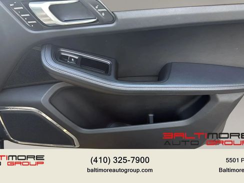 Used 2016 Porsche Macan S AWD/4WD image 23