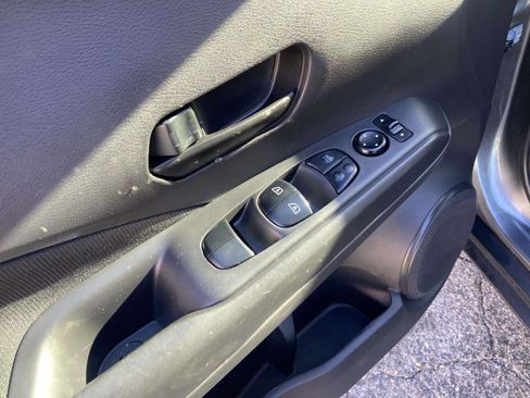 Used 2024 Nissan Kicks S image 7