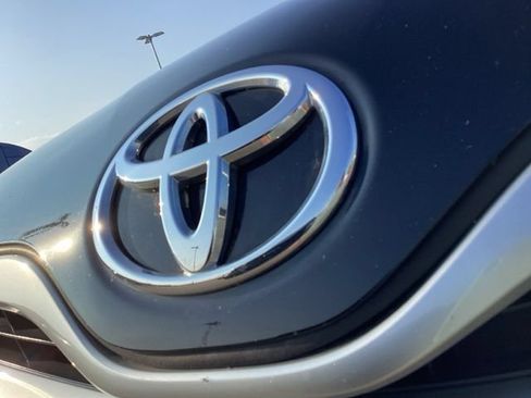 Used 2013 Toyota Venza XLE AWD/4WD image 4