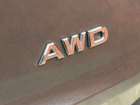 Used 2021 Nissan Rogue S AWD/4WD image 3