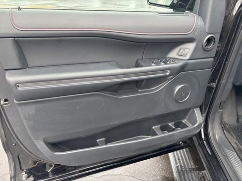 Used 2023 Ford Expedition Max Limited image 25
