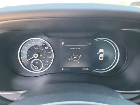 Used 2023 Genesis G70 2.0T image 22