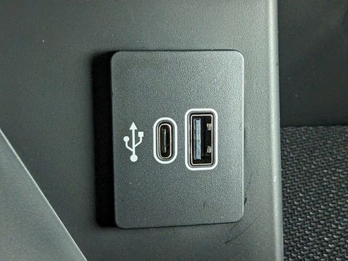 New 2025 Ford F150 Lariat w/ Equipment Group 501A Mid image 24