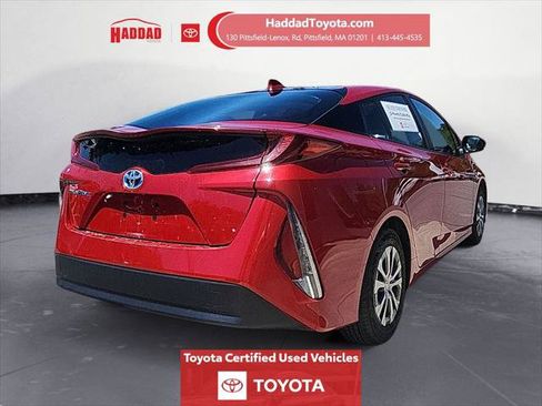 Certified 2022 Toyota Prius Prime LE FWD image 6