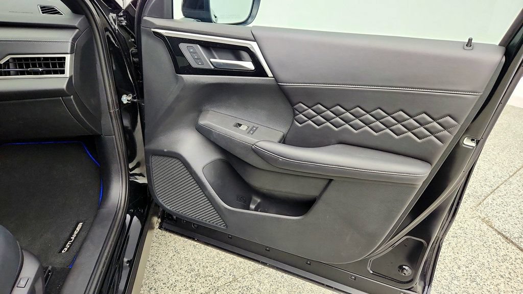 Used 2025 Mitsubishi Outlander SEL Black Edition AWD/4WD image 25