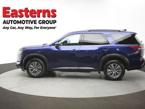 Used 2025 Nissan Pathfinder SV FWD image 60
