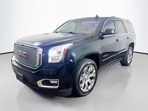 Used 2016 GMC Yukon Denali w/ Open Road Package AWD/4WD image 5