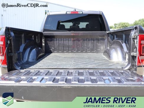 Used 2024 RAM 1500 Laramie AWD/4WD image 14