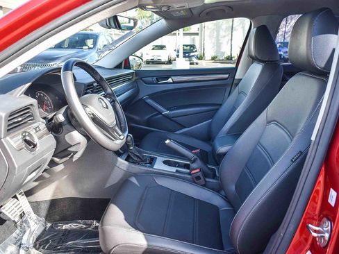 Used 2020 Volkswagen Passat 2.0T R-Line image 15