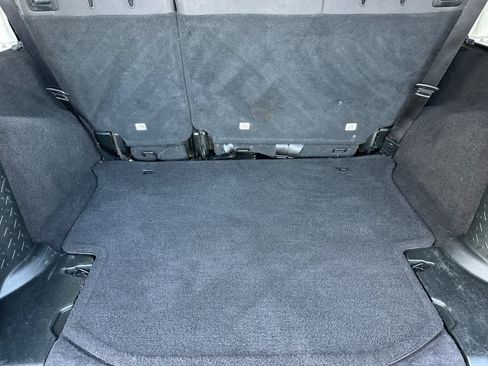 Used 2018 Jeep Wrangler Unlimited Sahara image 15