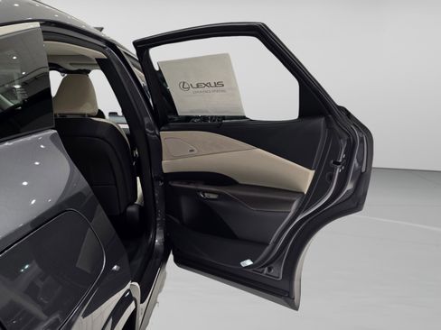 New 2026 Lexus RX 450h AWD image 22