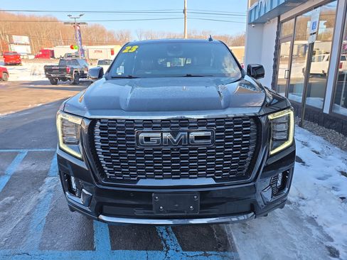 Used 2023 GMC Yukon XL Denali Ultimate image 11