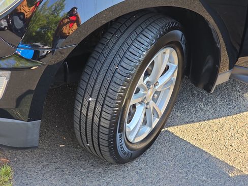 Used 2017 Chevrolet Equinox LT w/ Convenience Package FWD image 31