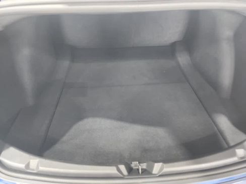 Used 2019 Tesla Model 3 Standard Range Plus image 17
