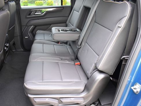 New 2026 GMC Yukon XL Elevation image 18