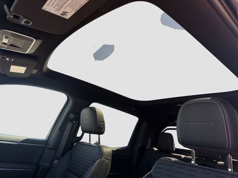 Used 2025 GMC Sierra EV Denali image 24