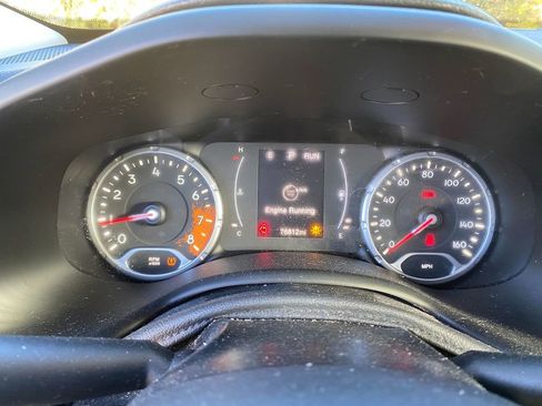 Used 2016 Jeep Renegade Sport w/ Power & Air Group image 14