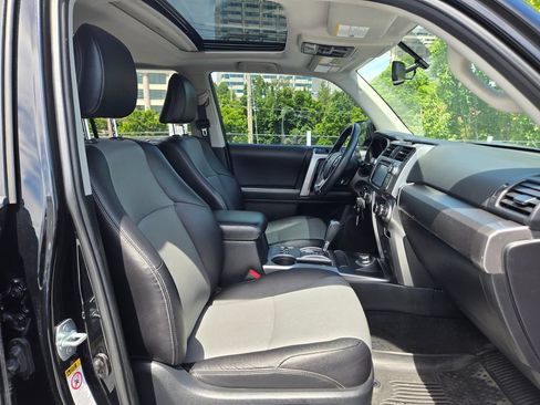 Used 2018 Toyota 4Runner SR5 Premium AWD/4WD image 12