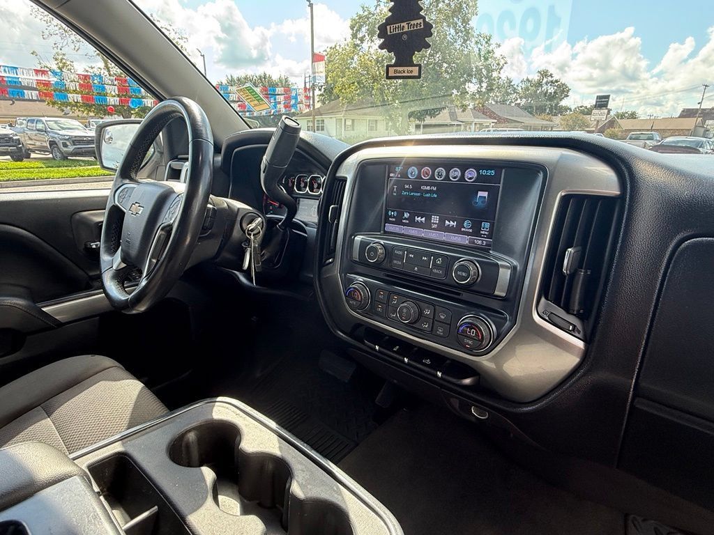 Used 2018 Chevrolet Silverado 1500 LT w/ LT Eassist Package RWD image 24