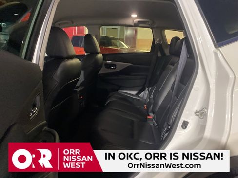 Used 2024 Nissan Murano SV w/ SV Midnight Edition Package image 17