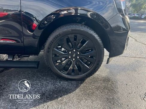 New 2025 Ford Expedition Platinum image 30