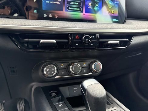 New 2026 Nissan Kicks S FWD image 24