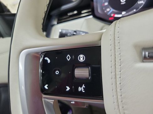 New 2025 Land Rover Range Rover SE image 16