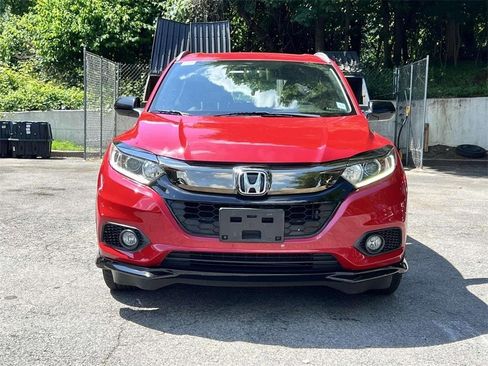 Used 2019 Honda HR-V Sport image 2