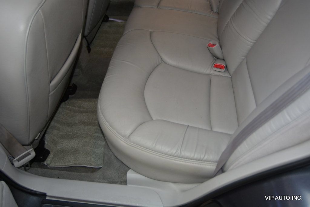 Used 1998 Lincoln Continental FWD image 27