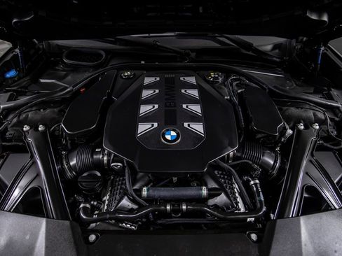 Used 2023 BMW 760i xDrive w/ Executive Package AWD/4WD image 51