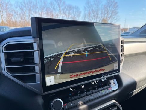 Used 2022 Toyota Tundra Limited image 29