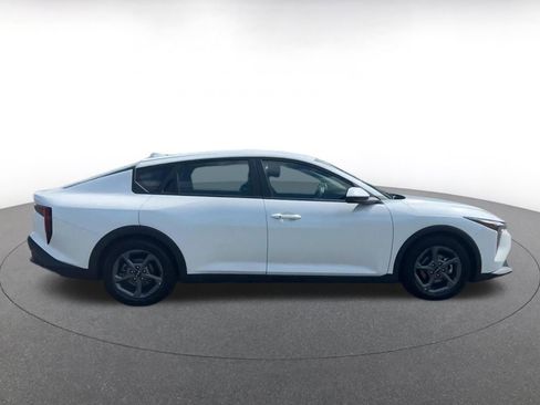 Used 2025 Kia K4 FWD image 16