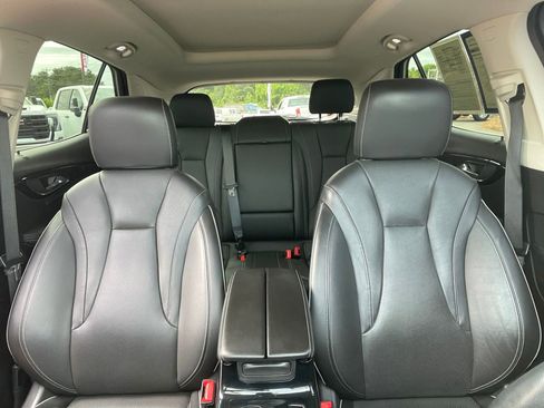 Used 2021 Buick Envision Essence w/ Technology Package I AWD/4WD image 29