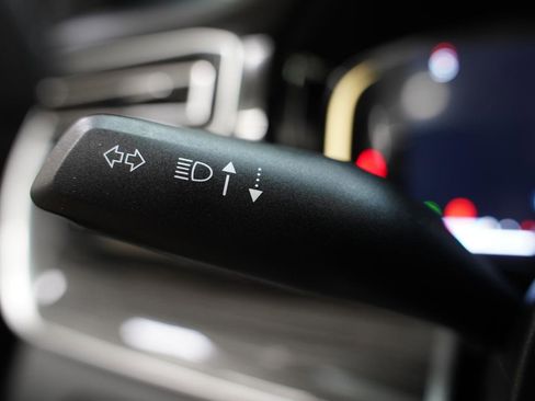 Used 2022 Jeep Wagoneer Series II w/ Premium Group I image 14