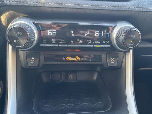 Used 2024 Toyota RAV4 XLE image 18