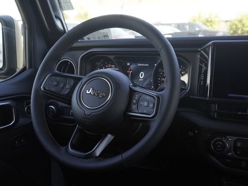 New 2026 Jeep Gladiator Rubicon AWD/4WD image 36