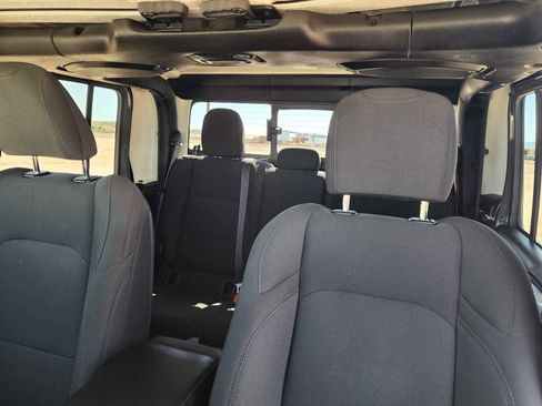 Used 2021 Jeep Gladiator Sport AWD/4WD image 23