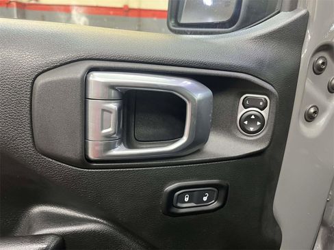 Used 2021 Jeep Wrangler Unlimited Sport image 15