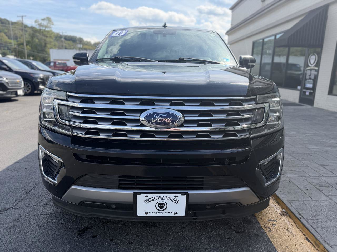 Used 2019 Ford Expedition Limited w/ Driver Assistance Package RWD image 7
