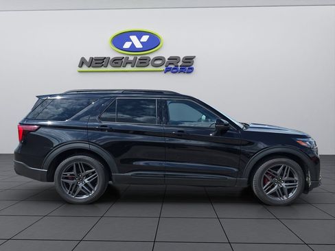 Used 2025 Ford Explorer ST w/ Sun And Sound Package AWD/4WD image 7