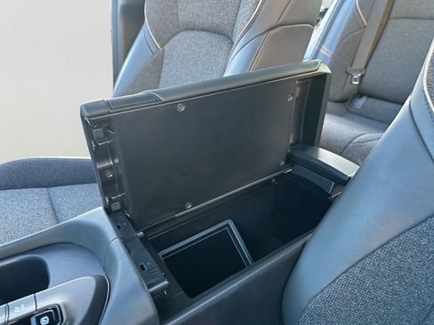 Used 2023 Toyota Crown XLE image 19